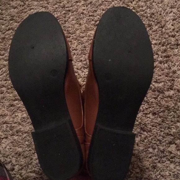 boots - Picture 2 of 3